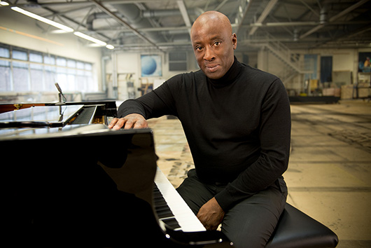 Chefdirigenten des WDR Funkhausorchesters Wayne Marshall