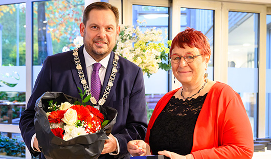 Feierstunde zur Übergabe des Ehrenrings an Helga Grothe