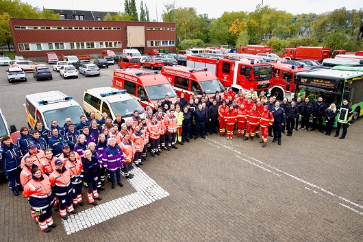 Rund 120 Einsätzkräfte beteiligten sich an der Großübung. Foto: Feuerwehr Oberhausen