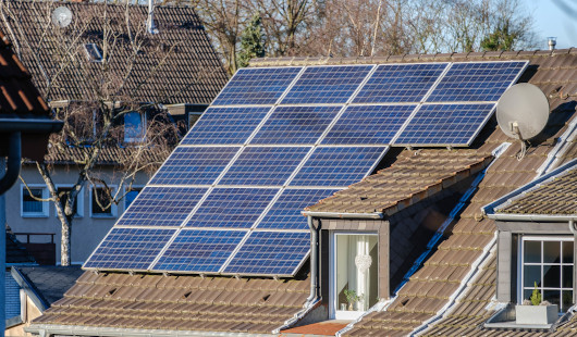 Photovoltaikanlage auf einem Dach