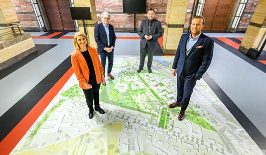 Gruppenbild bei der Präsentation der städtebaulichen Rahmenplanung  (foto: Stadt Oberhausen/Tom Thöne)